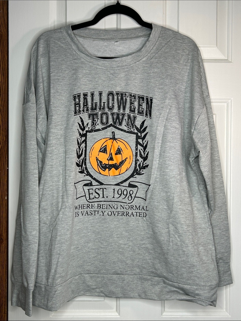 Halloween Town Pumpkin Graphic Pullover Sweatshirt - Gray/Orange